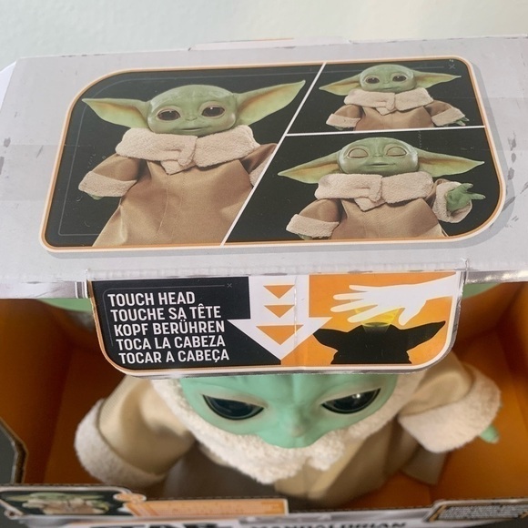 STAR Wars: The Mandalorian - The Child Animatronic Edition  4‎ YRS+ NEW. Hasbro - Picture 2 of 4